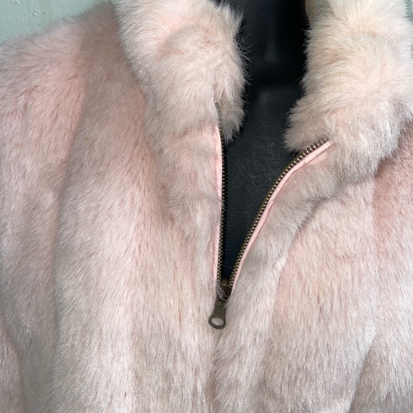 Pink zip up vest. - Picture 3 of 9